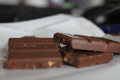 Предприниматель напал на продуктовый киоск ради шоколада